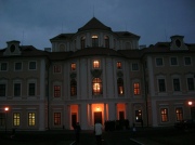26. 2. 2009, 19:00:34 &ndash; Nádvoří zámku Liblice